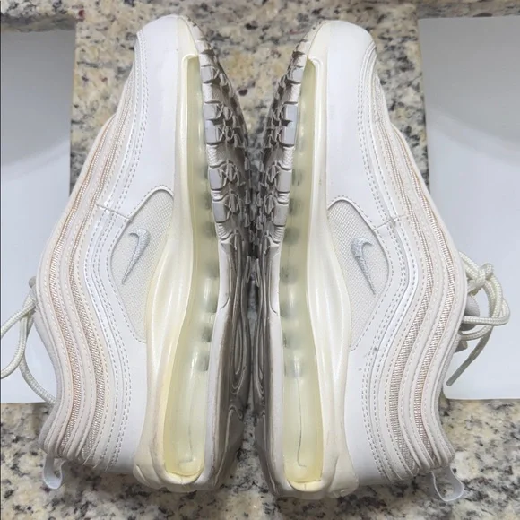 Nike Womens Off-White Sneakers - Picture 3 of 4